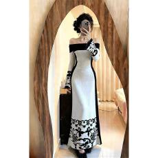 批发新中式国风正式场合端庄气质撞色一字肩露肩针织长袖<b class='q'>连衣裙</b>女秋冬