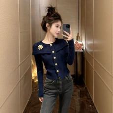 批发法式斗篷针织上衣女秋冬季高端巨好看独特漂亮气质小香风毛衣外套