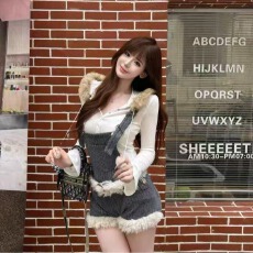 批发美式小众软糯毛毛拼接麻花针织<b class='q'>背带裤</b><b class='q'>女</b>2025新款包臀百搭显瘦短裤