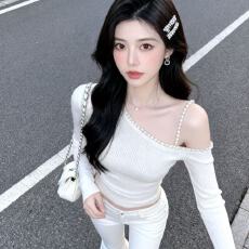 批发名媛辣妹不规则斜领露肩<b class='q'>吊带</b>长袖上衣设计感秋冬修身针织<b class='q'>打底衫</b>女