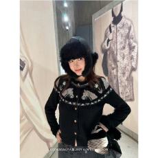 批发<b class='q'>韩版</b>穿搭小马爱心甜酷修身针织衫毛衣上衣长袖外套轻奢开衫