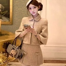 批发早秋冬新款法式富家千金韩剧小香风穿搭高级感上衣短裙两件套装