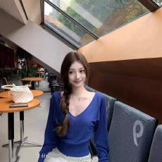 批发v领蝙蝠袖针织衫女早秋季法式收腰显瘦气质纯欲内搭打底<b class='q'>长袖</b>上衣