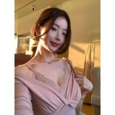 批发捕梦录优雅气质蕾丝领带胸垫假两件长袖上衣女秋冬半身裙圣诞套装