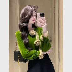 批发冬季独特超好看绝美高级感轻奢减龄洋气名媛绿色丝绒立体花朵<b class='q'>衬衫</b>