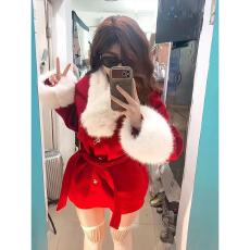 批发套装女2025早春新款新年战袍毛毛拼接外套斗篷大衣高腰显瘦短裤潮