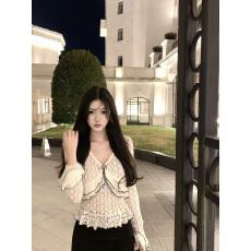 批发辣妹纯欲风性感<b class='q'>镂空</b>荷叶边蕾丝衫女2026春季新款修身百搭打底上衣