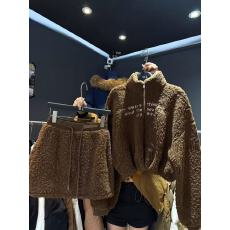 批发2025冬季新款法式气质字母设计款羊羔毛<b class='q'>卫衣</b>套装女休闲两件套短裙