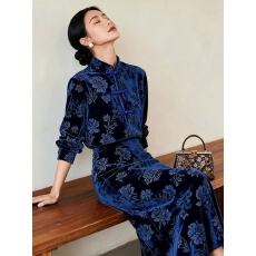 批发2025秋冬季<b class='q'>新款</b>简约时尚高级感新中式国风套装上衣半身裙两件套