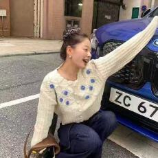 批发2025清新秋季新款复古甜美可爱减龄<b class='q'>短款</b><b class='q'>开衫</b>针织毛衣上衣外套