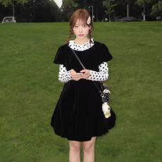 批发黑色花苞丝绒<b class='q'>连衣裙</b>女学生长袖波点上衣秋冬新款精致甜妹<b class='q'>两件套</b>装