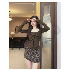 批发<b class='q'>短款</b>上衣甜美春季季新款蝴蝶结纯欲风长袖女修身显瘦t恤打底