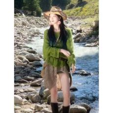 批发度假风气质宽松破洞<b class='q'>针织</b><b class='q'>罩衫</b><b class='q'>镂空</b>半裙女装2026早春新款辣妹两件套