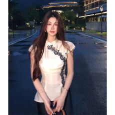 批发2026夏季新款女法式复古立领花边短袖<b class='q'>修身</b>上衣百搭高腰显瘦半身<b class='q'>裙</b>