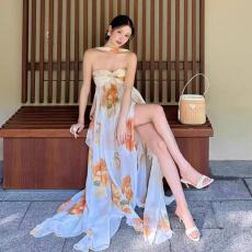 批发2026夏季新款挂脖大露背<b class='q'>抹胸</b><b class='q'>连衣裙</b>女荷叶边碎花大摆裙性感长裙