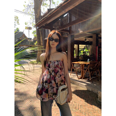 批发背心女<b class='q'>夏</b>外穿露背碎花设计感超火小众不撞款无袖抹胸上衣女