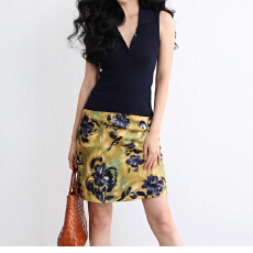 批发法式设计感小众印花半身裙女夏季显瘦气质包臀短裙