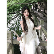 批发新中式套装高级感名媛清冷感挂脖连衣裙<b class='q'>改良</b><b class='q'>旗袍</b>裙披肩开衫两件套