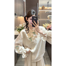 批发法式<b class='q'>长袖</b><b class='q'>衬衫</b>女2026春季新款百搭个性化刺绣新中式盘扣喇叭袖<b class='q'>衬衣</b>