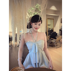 批发手工钉钻绝美2026春季新款古早感挂脖女高级感气质优雅包臀裙套装