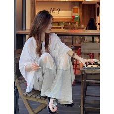 慵懒气质宽松短袖T恤女装夏季新款蕾丝破洞阔腿长裤两件套