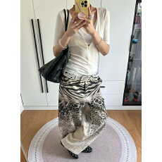 批发美式<b class='q'>大码</b>设计感豹纹渐变印花牛仔裤子女辣妹时尚宽松直筒拖地<b class='q'>长裤</b>