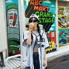 批发宁艺卓同款潮流条纹运动风球衣<b class='q'>街头</b>宽松短袖男女同款休闲外套