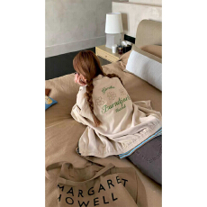 批发2026春夏花朵字母刺绣棒球服外套秋季小众工装设计夹克女
