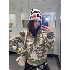 批发美式高街vibe迷彩连帽卫衣男女秋冬小花刺绣短款休闲痞帅开衫<b class='q'>外套</b>