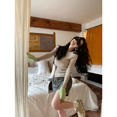 批发高级设计感美式撞色打底针织衫秋冬新款女袖口拼接<b class='q'>修身</b>毛衣上衣潮