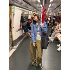 批发美式复古甜酷风设计感机车夹克女春秋季休闲简约百搭气质宽松外套