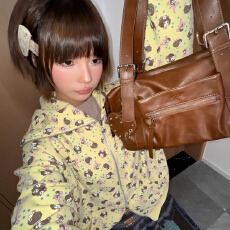 批发榴官人卡通女孩满印连帽卫衣秋季2026新款宽松可爱设计感<b class='q'>开衫</b>外套