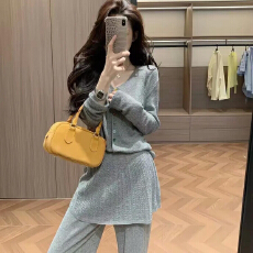 批发早秋薄款套装<b class='q'>毛衣</b>两件套洋气针织衫阔腿裤宽<b class='q'>松气</b>质法式求职初秋