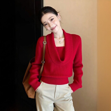 红色假两件毛衣女独特漂亮本命年圣诞新年荡领针织衫