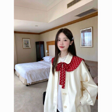 批发2026秋季新款风衣洋气<b class='q'>甜美</b>韩系波点娃娃领女中长款