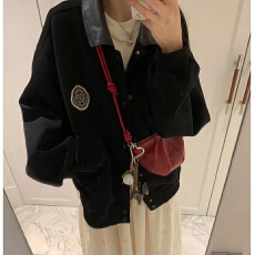 批发2026秋季新款黑色<b class='q'>棒球</b>服美式学院拼接皮领复古外套女宽松显瘦卫衣