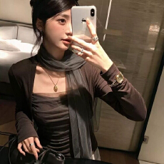 批发韩系气质修身正肩网纱丝巾长袖T恤女秋季新款设计感显瘦上衣小衫