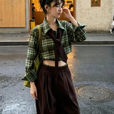 批发巨好看的慵懒风设计感气质短款<b class='q'>格子</b><b class='q'>衬衫</b>秋季高腰阔腿裤套装女飘带