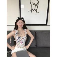 批发CHICYOU<b class='q'>春</b>田花花 少女感彩色花朵蝴蝶结绑带短款上衣