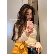 批发ACHI大也池◆浅调月光~仿羊绒V领<b class='q'>蕾丝</b>打底衫12/23 20:00新品