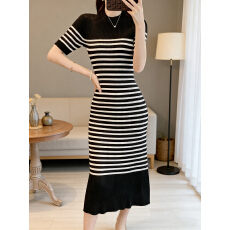 批发2026新款<b class='q'>夏季</b>法式撞色复古圆领显瘦针织连衣裙孕妈妈时尚长裙