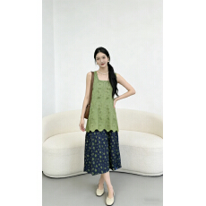 批发2026夏季新品波点拼接无袖假两件<b class='q'>连衣裙</b>显瘦直筒超仙碎花背心裙