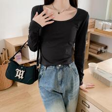 批发正肩U领长袖<b class='q'>T</b><b class='q'>恤</b>女早春新款修身显瘦打底衫小个子内搭短款上衣百搭