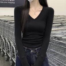 批发2025秋季简约设计感修身百搭T恤女韩版小个子气质V领修身<b class='q'>小衫</b>上衣