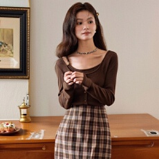 批发法式咖色德绒长袖修身打底衫女早秋新款气质假两件<b class='q'>T</b><b class='q'>恤</b>上衣ins