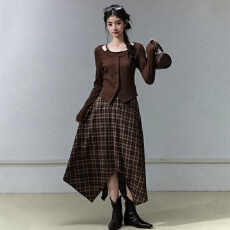 德绒复古假两件T恤女2025秋季短款打底衫开叉长袖上衣