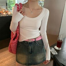 批发纯色U领锁骨长袖T恤女春秋<b class='q'>新款</b>大领口内搭上衣修身短款显瘦打底衫