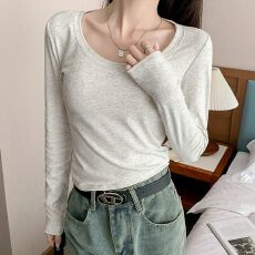 批发正肩U领<b class='q'>长袖</b><b class='q'>T</b><b class='q'>恤</b>女早春新款修身显瘦打底衫小个子内搭短款上衣百搭