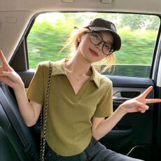 绿色立领修身POLO领短袖T恤女2026早春新款小个子V翻领短款上衣夏