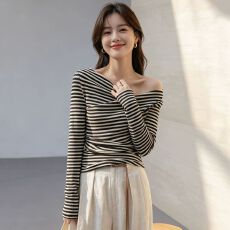批发<b class='q'>羊绒</b>露肩条纹长袖t恤女2026春秋新款不规则撞色显瘦设计感上衣